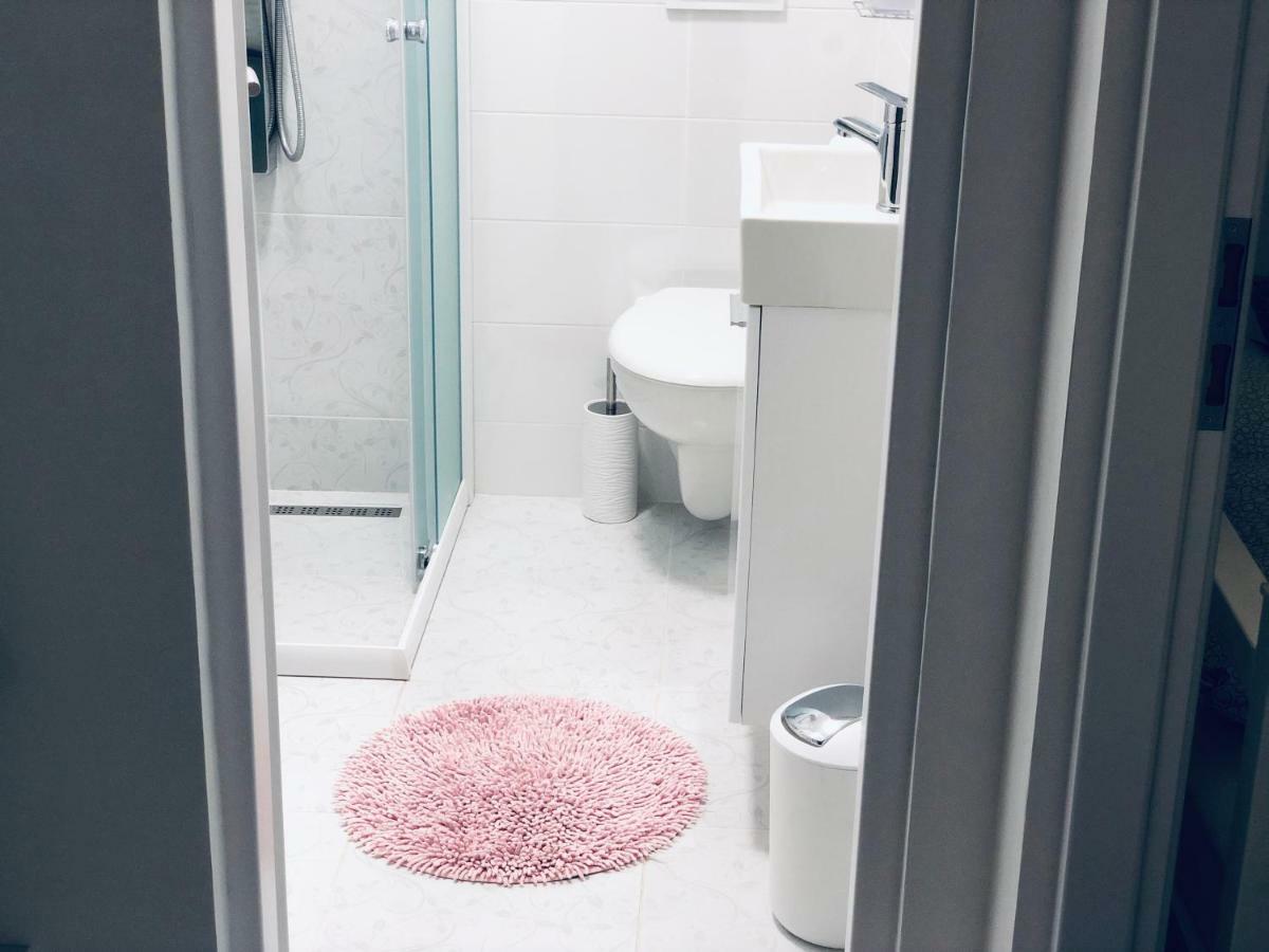 Apartman Kristina - Self Check In & Check Out 오토칵 외부 사진